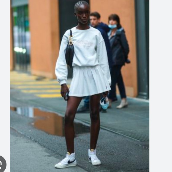 Comfy Athleisure Wear - Picture 8 of 16